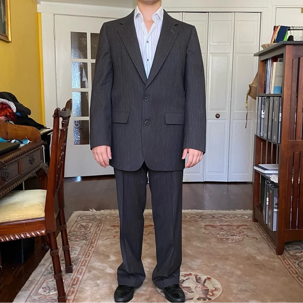 Hart Schaffner & Marx Gray Pinstripe Virgin Wool Men's Suit Made in USA